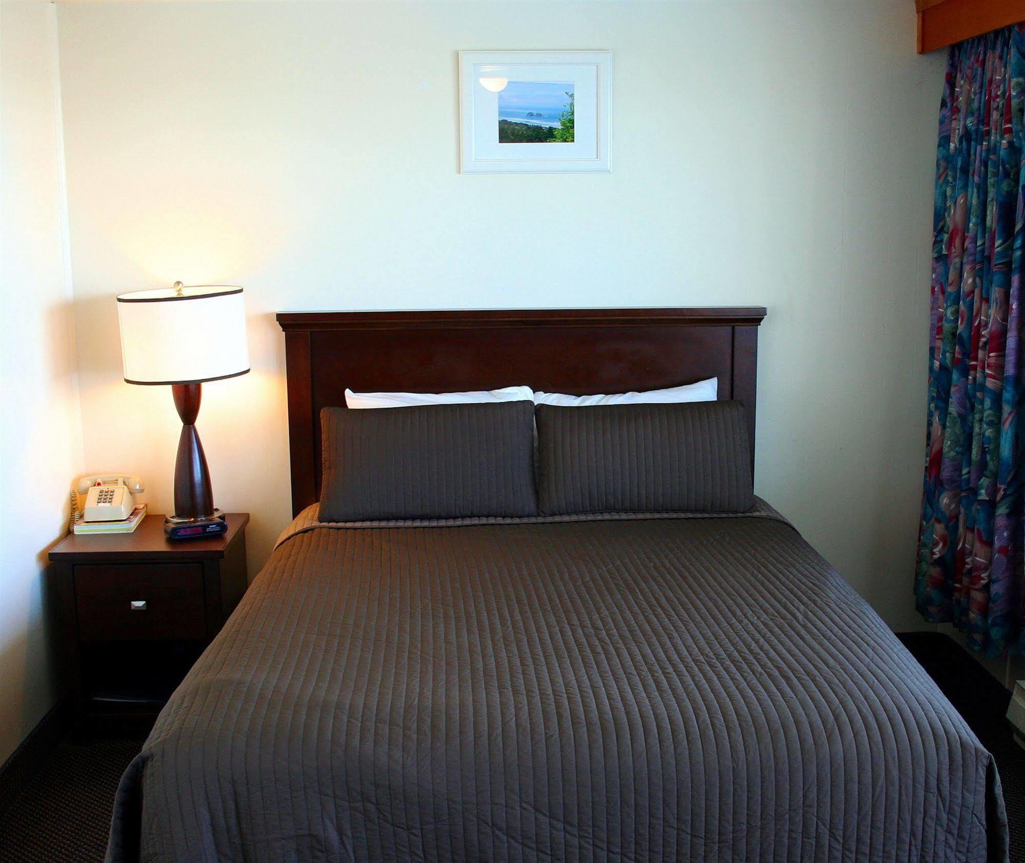 Sunset Surf Motel Мензанита Екстериор снимка